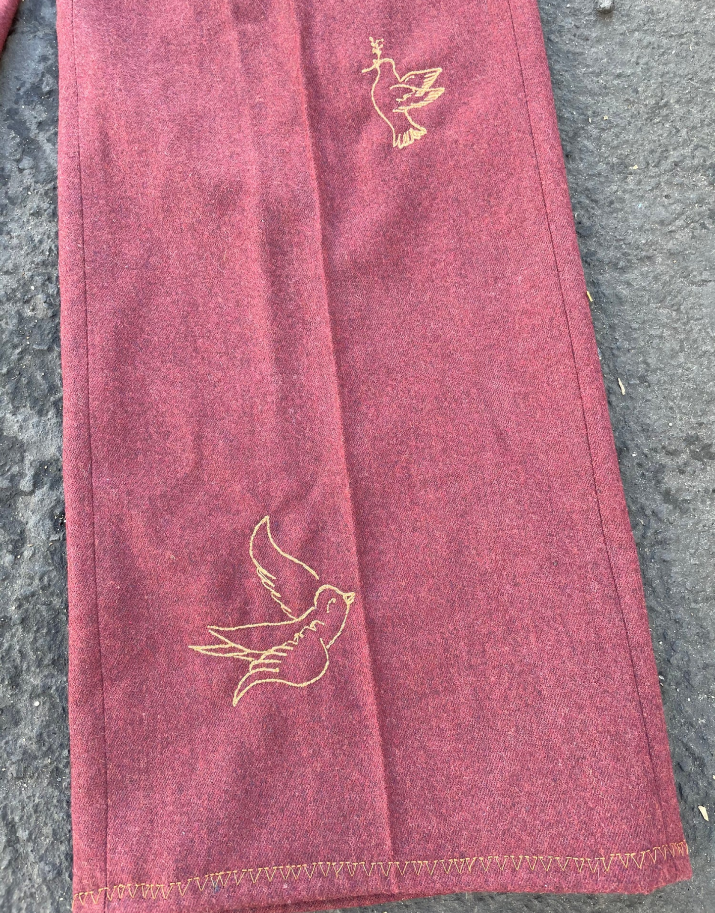 Maroon sparrow trousers